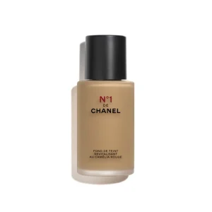 CHANEL N°1 De Chanel Revitalizing Foundation Illuminates - Moisturizes - Protects - Fredrik & Louisa