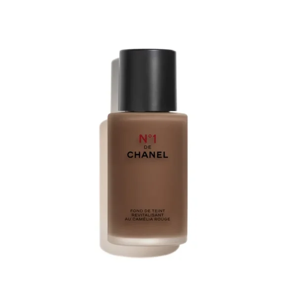 CHANEL N°1 De Chanel Revitalizing Foundation Illuminates - Moisturizes - Protects - Fredrik & Louisa